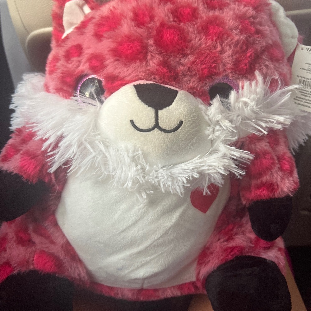A nice fluffy Valentine’s Day plush